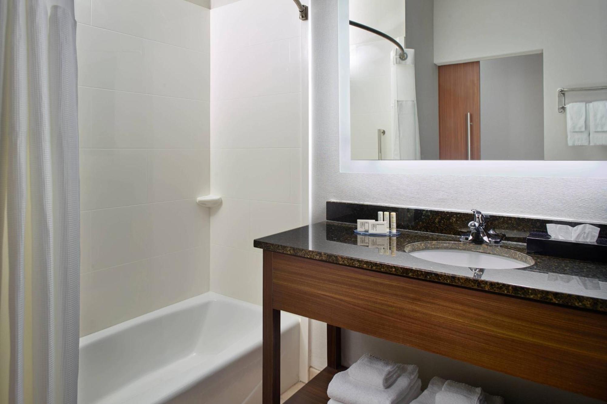 Fairfield Inn & Suites By Marriott Asheville Airport/Fletcher Ngoại thất bức ảnh
